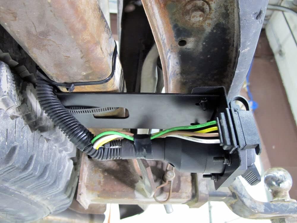 4-Way Flat to 7-Way RV Blade Trailer Wiring Adapter with Mounting Bracket J6048