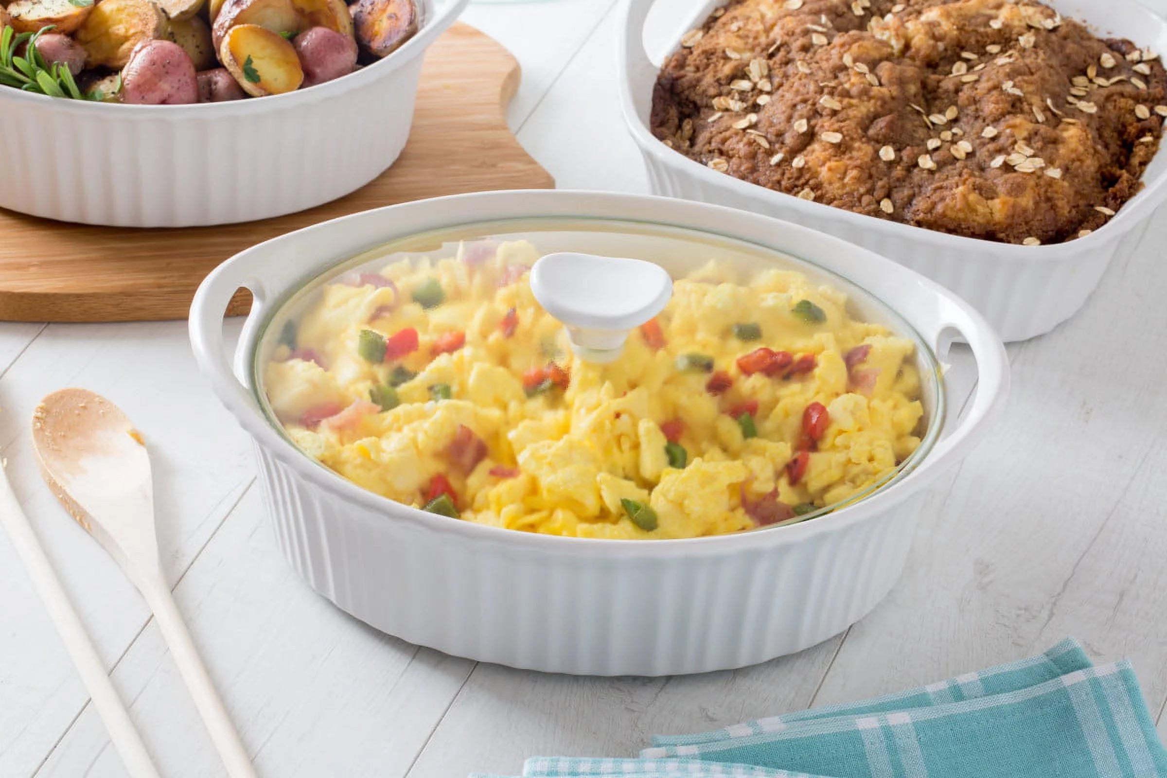 Oval Casserole with Glass Lid, 2.5 Quart Y9960