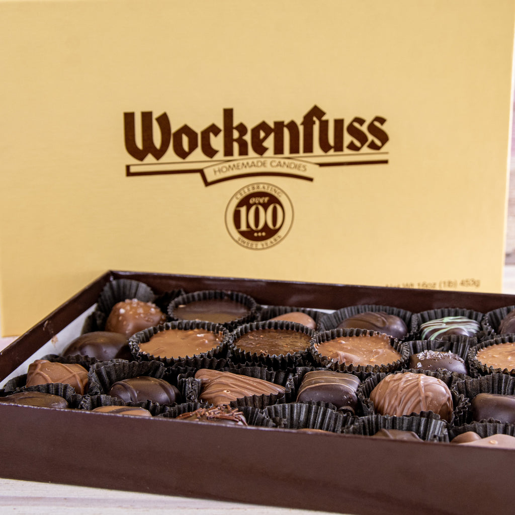 Deluxe Assortment Milk & Dark Chocolate Candies, 2lb H1665