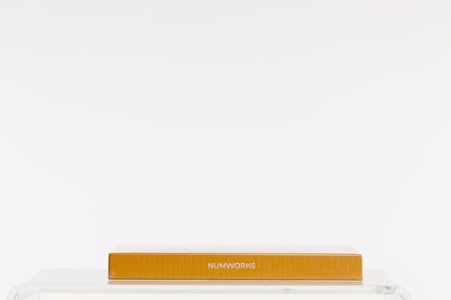 Graphing Calculator Y8680