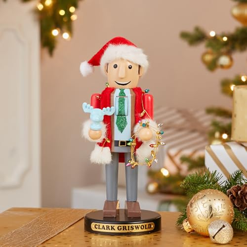 10-Inch Vacation Nutcracker O604082