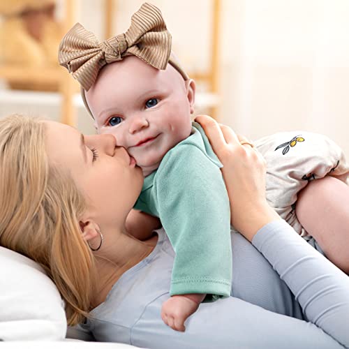 20 Inch Soft Vinyl Reborn Baby Doll with Accessories for Girls P18941